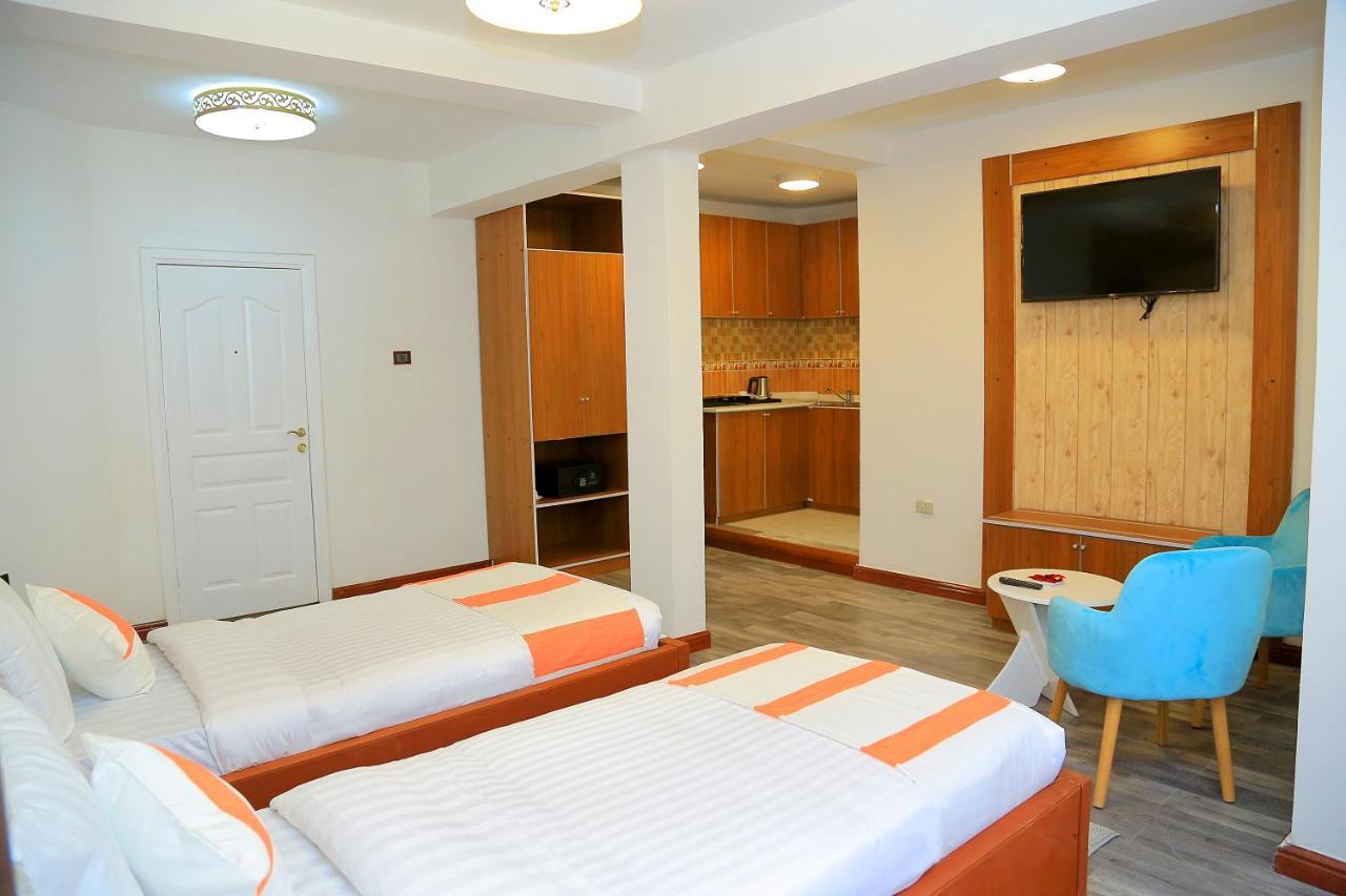 Abat Guest House Адис Абеба Екстериор снимка