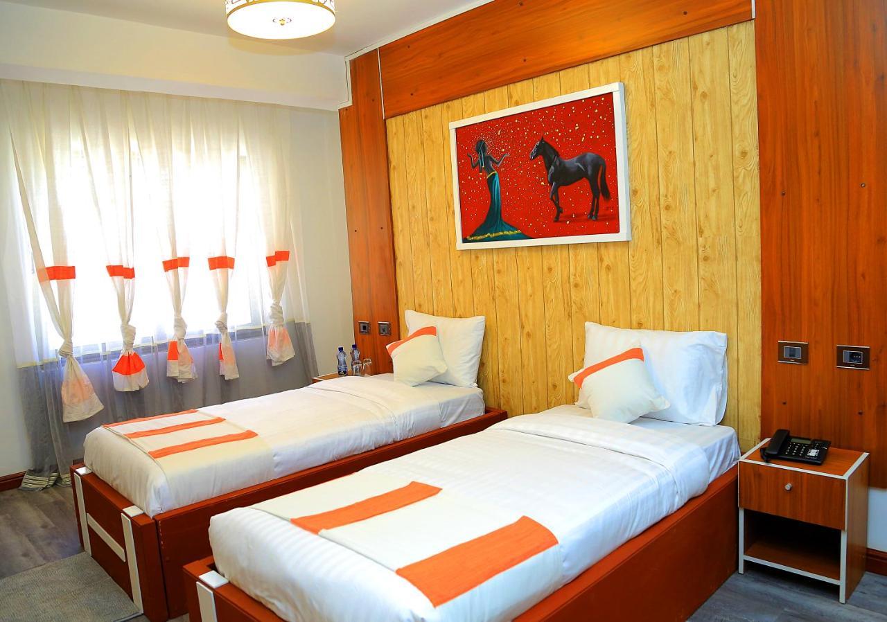 Abat Guest House Адис Абеба Екстериор снимка