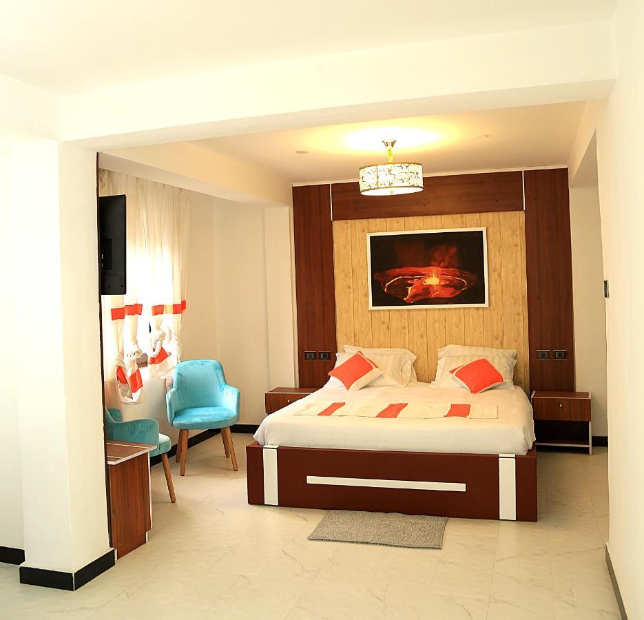 Abat Guest House Адис Абеба Екстериор снимка